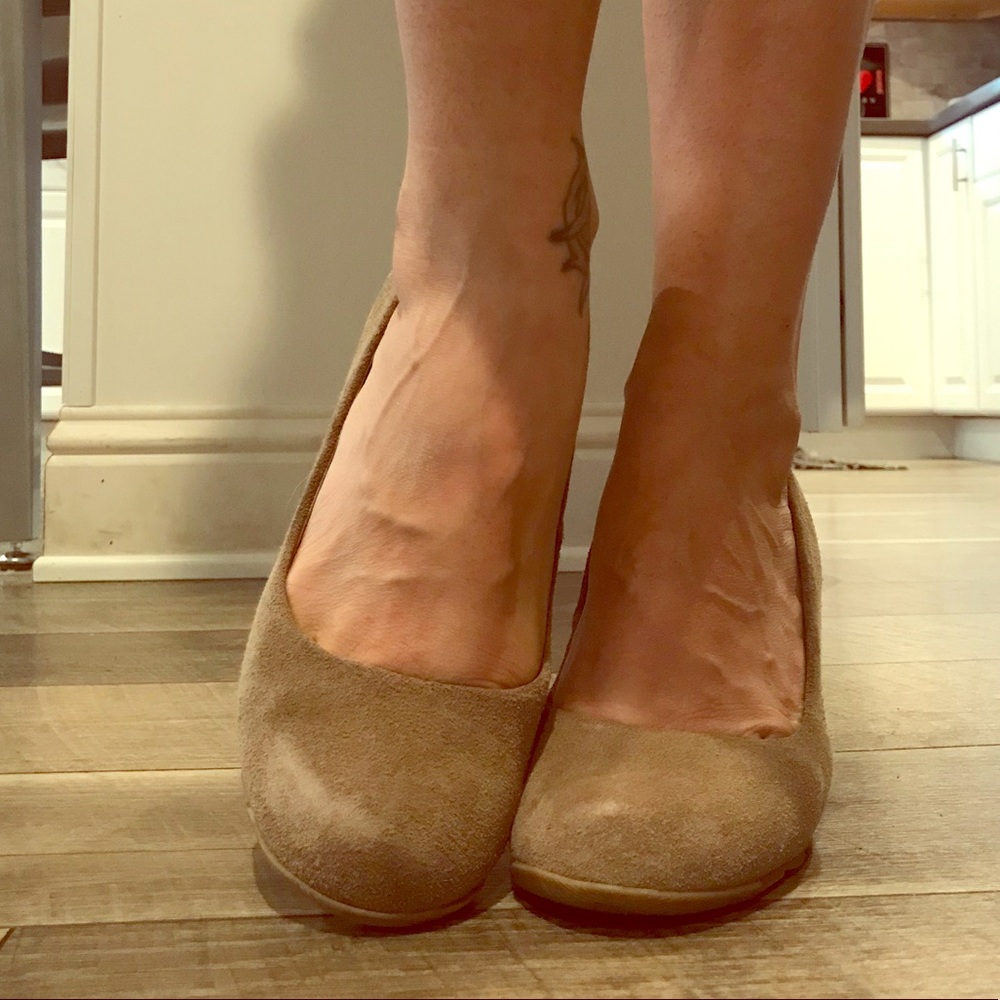 Kenneth Cole suede wedges, 8. Taupe w bronze.